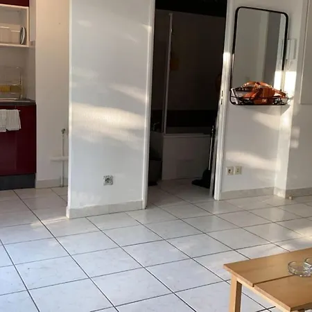 Studio Avec Terrasse Апартаменты Монпелье